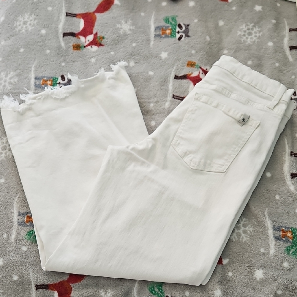 Elegant Women's Cropped White Jeans